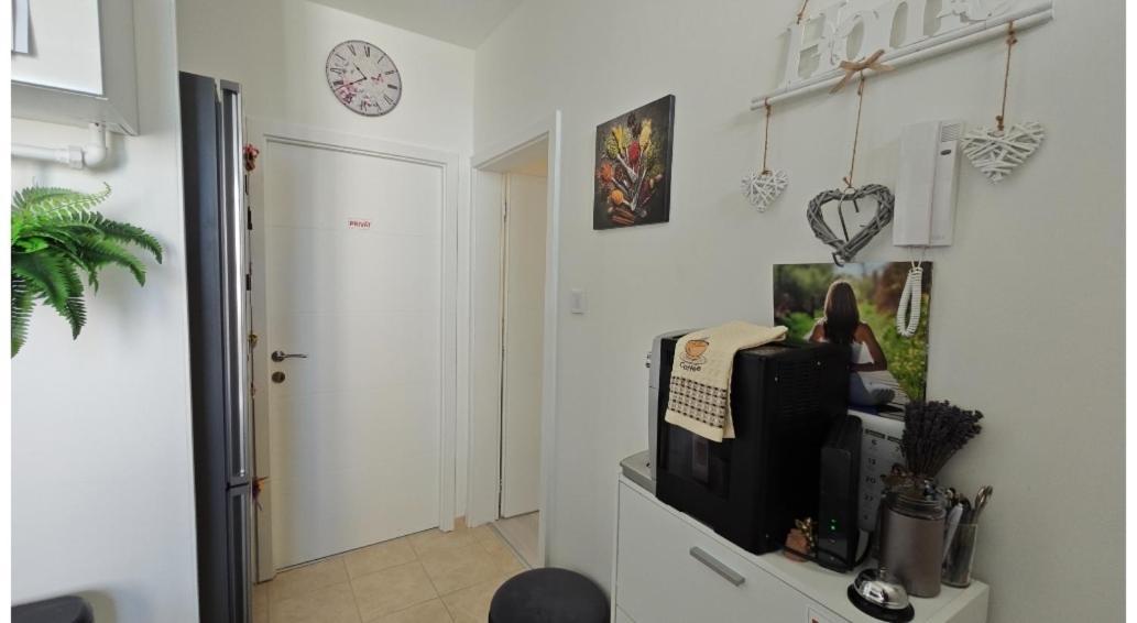 Derkovits Appartman Szombathely Exterior foto